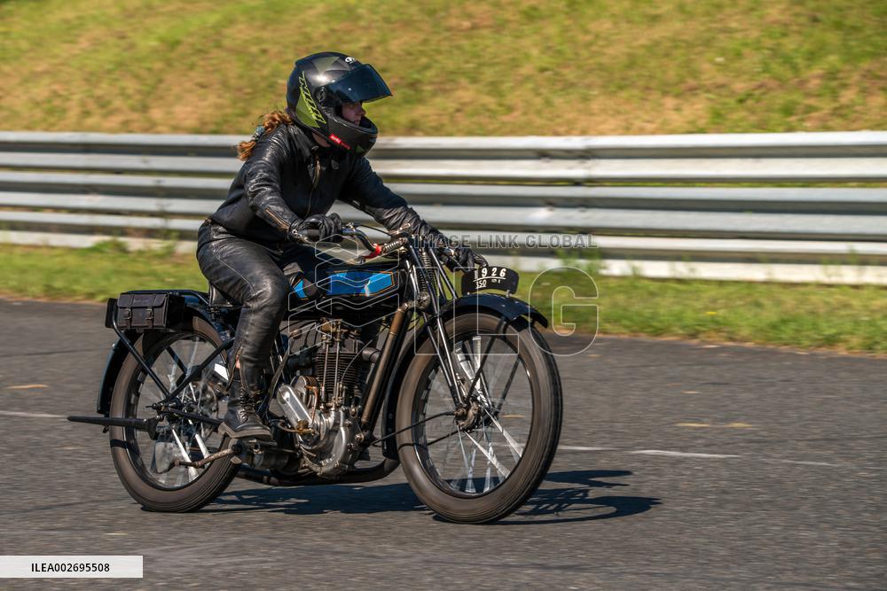 Vintage Revival Montlhery - France