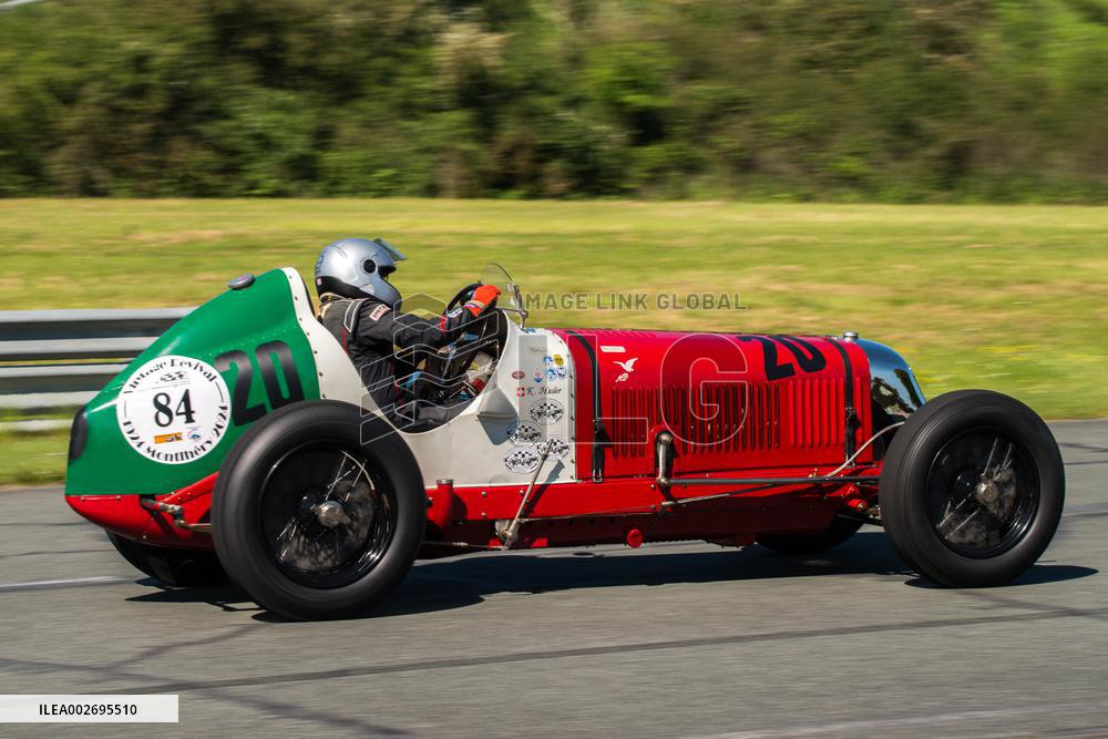 Vintage Revival Montlhery - France