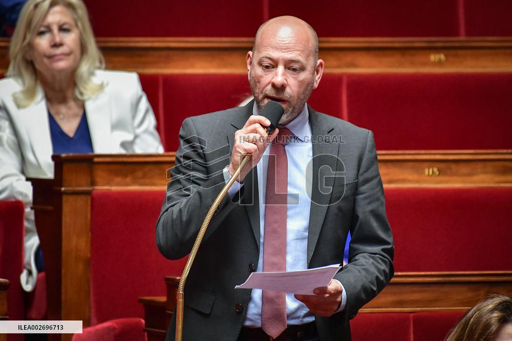 Questions to the government at the National Assembly in Paris FA