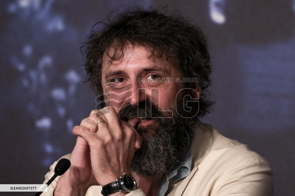 Cannes Deuxieme Acte Press Conference DB