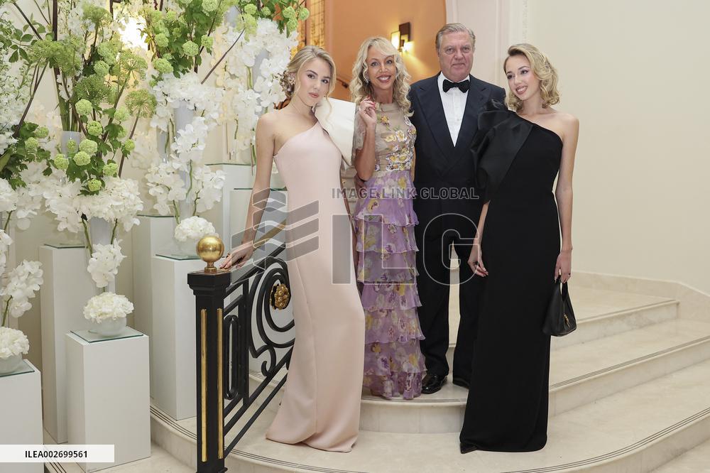 Cannes - Prince Charles of Bourbon And Family At Carlton Hotel