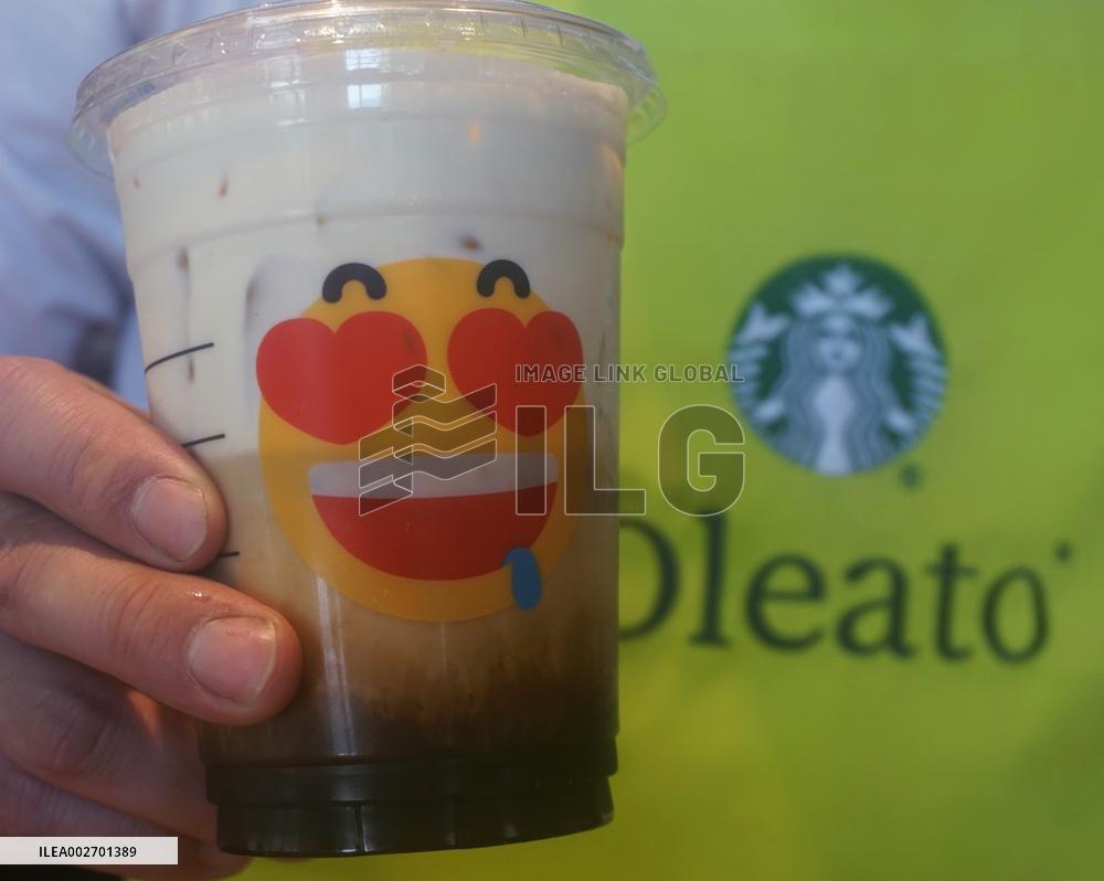 Starbucks Emoji Cup