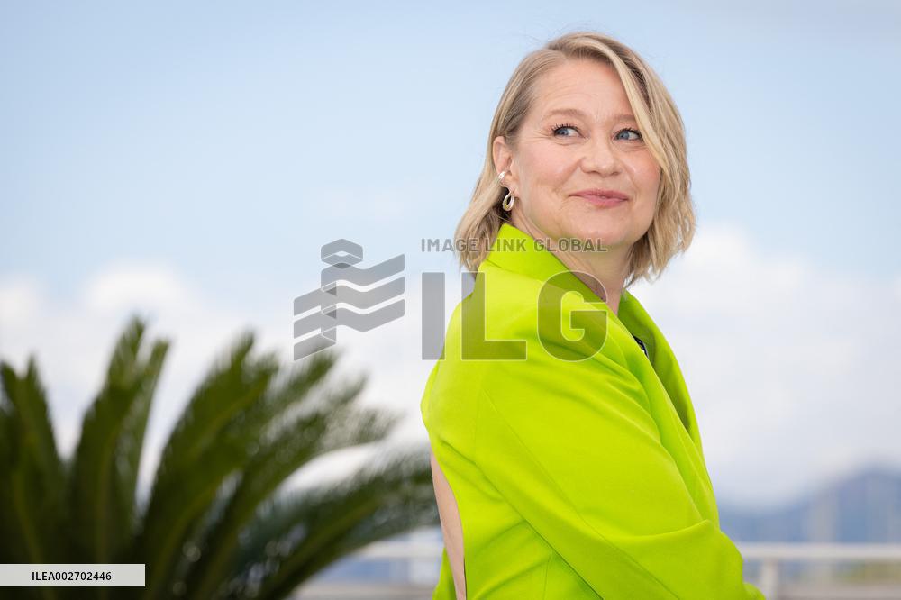 Cannes - Pigen Med Nalen Photocall