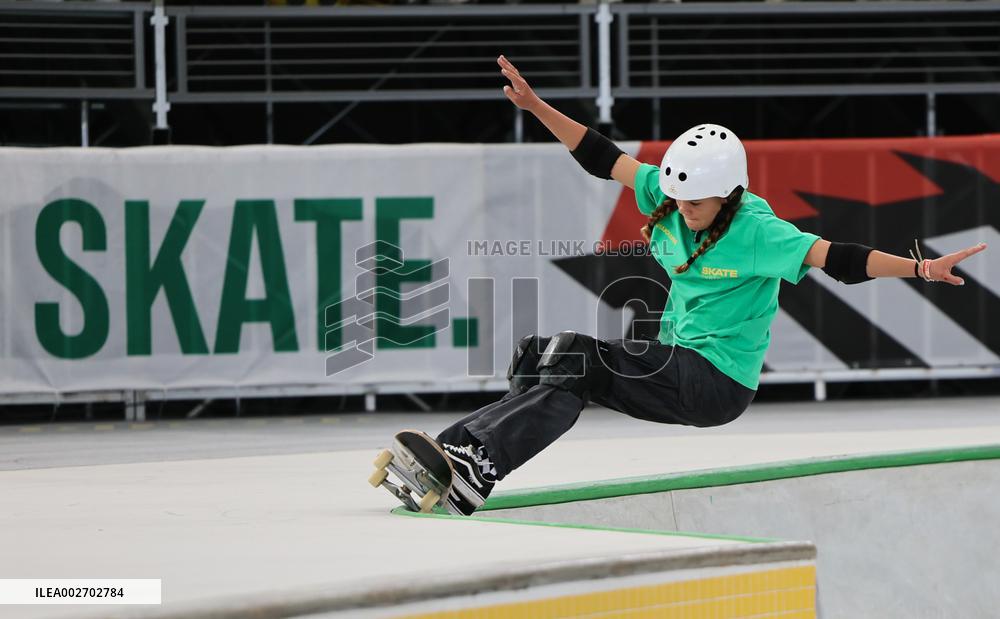 (SP)CHINA-SHANGHAI-OLYMPIC QUALIFIER SERIES SHANGHAI-SKATEBOARDING-WOMEN'S PARK-PRELIMS (CN)