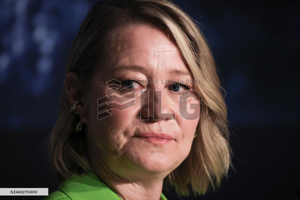 Cannes Pigen Med Nalen Press Conference DB