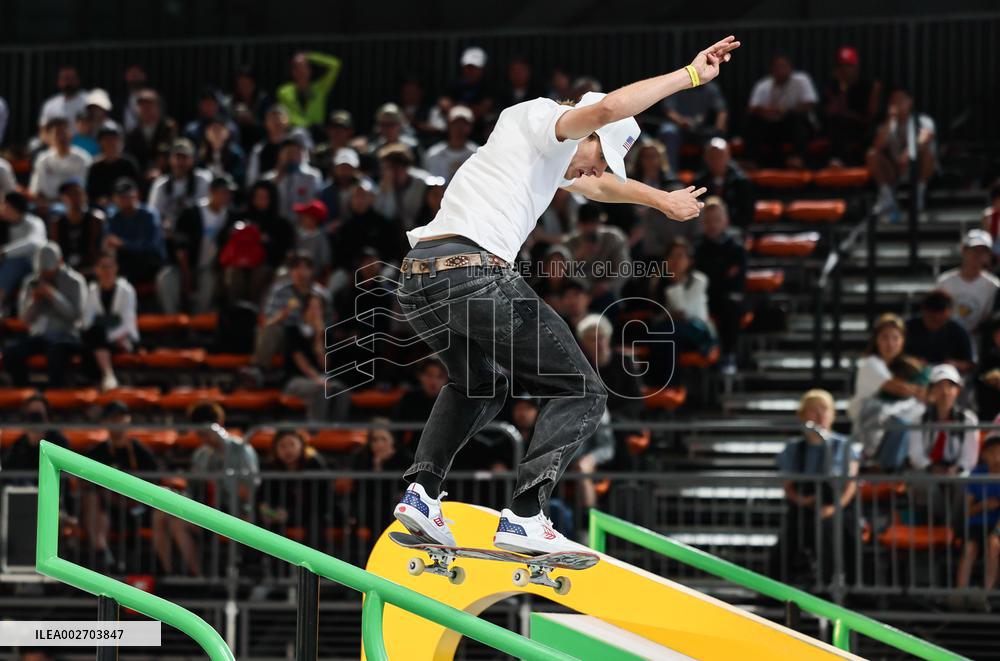 (SP)CHINA-SHANGHAI-OLYMPIC QUALIFIER SERIES SHANGHAI-SKATEBOARDING-MEN'S STREET-PRELIMS (CN)