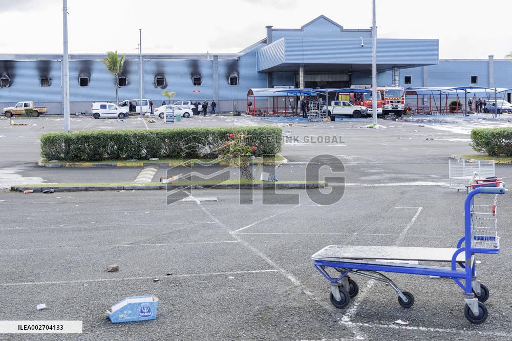 Four Dead In New Caledonia Riots