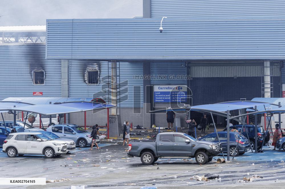 Four Dead In New Caledonia Riots