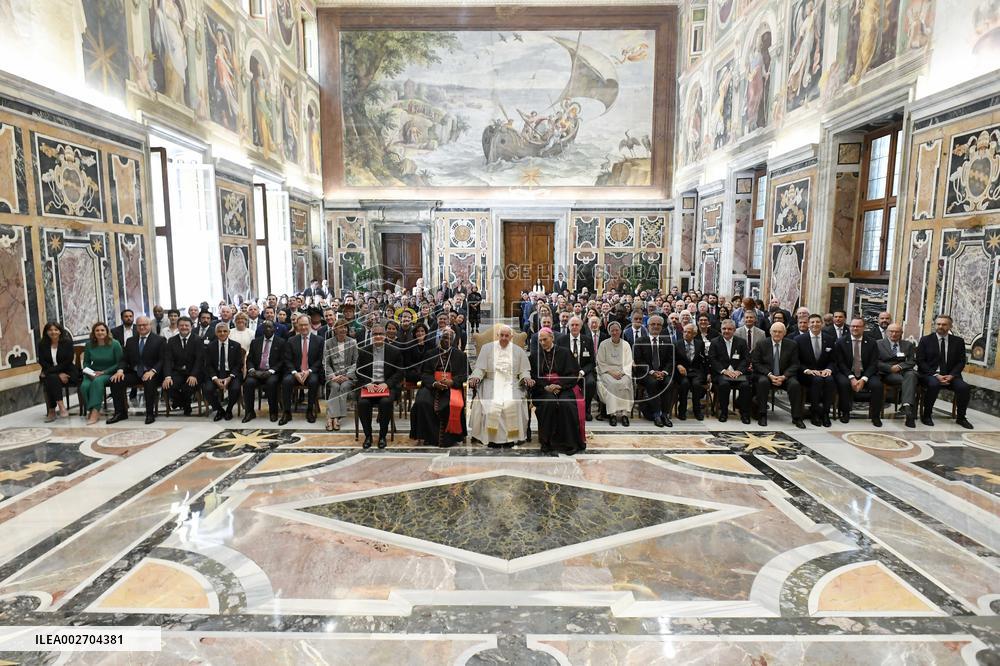 Pope Francis In Private Audience - Vatican