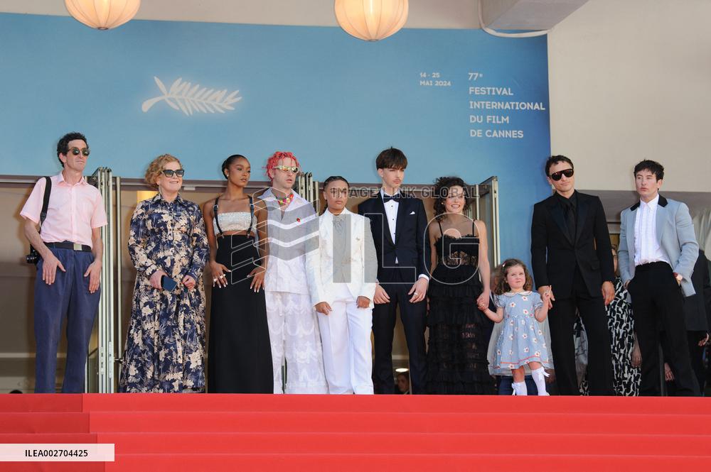 Cannes Bird Red Carpet NG