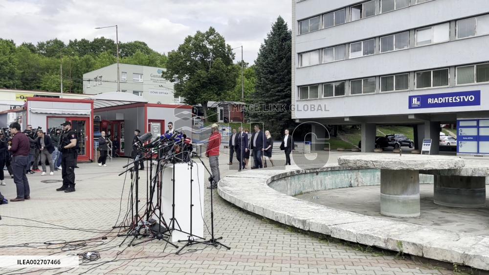 Slovak president-elect visits wounded PM Fico, describing coalition gov't "solid"
