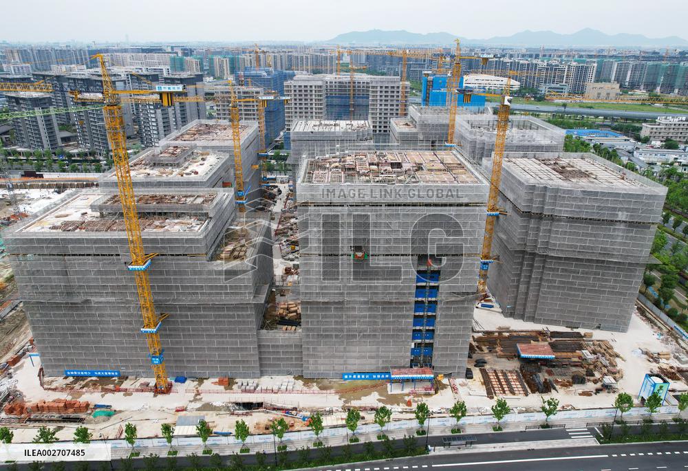 China Urban Commercial Housing Prices Fell In April 2024