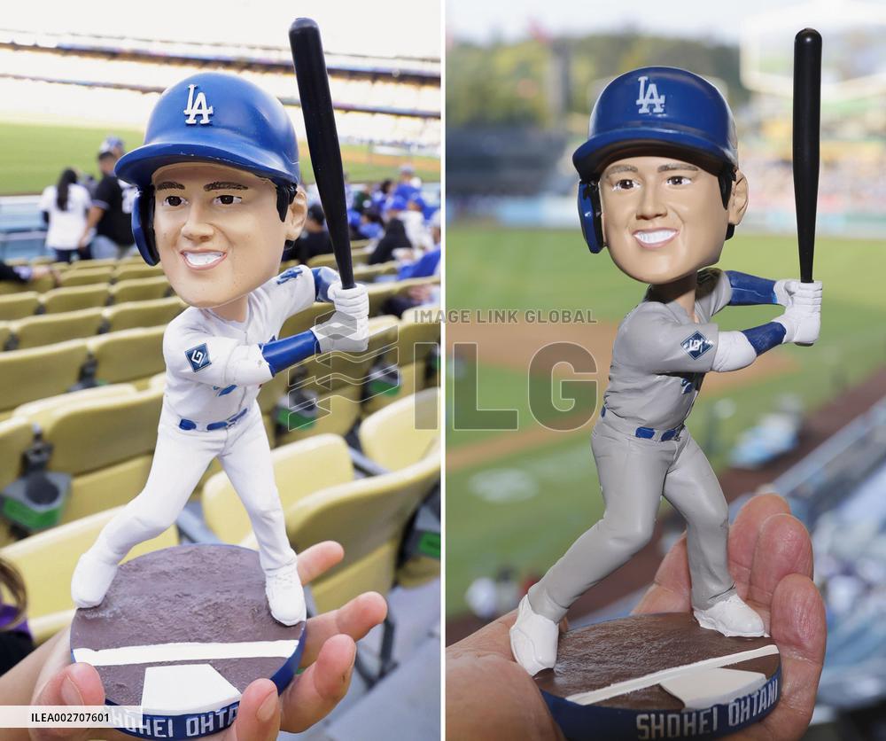Baseball: Bobblehead dolls of Shohei Ohtani
