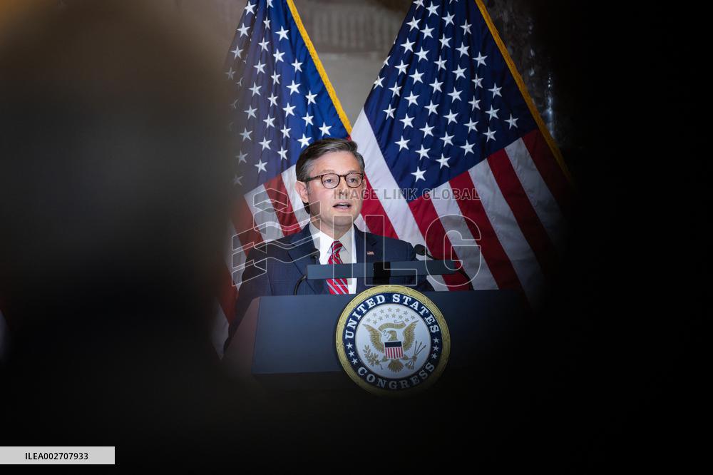 Statue of Rev. Billy Graham Sr. Unveiled - Washington