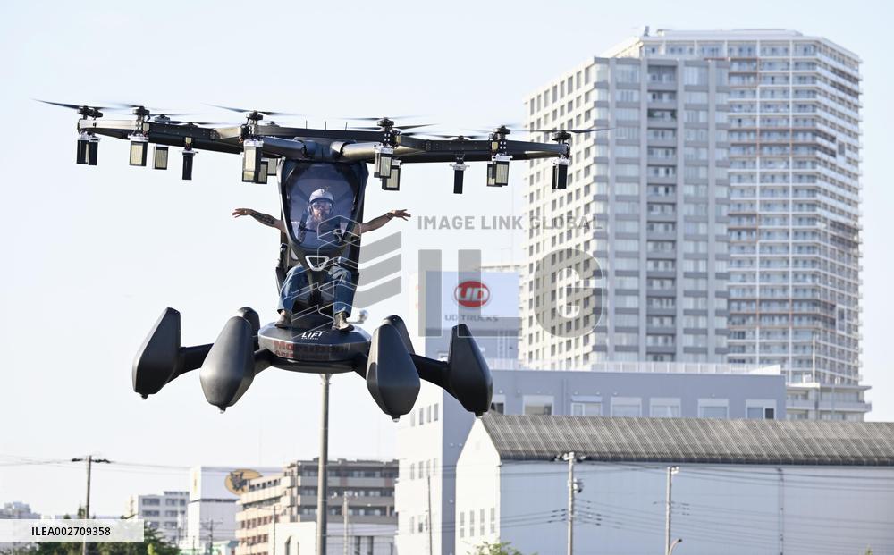 Flying vehicle's first flight in capital