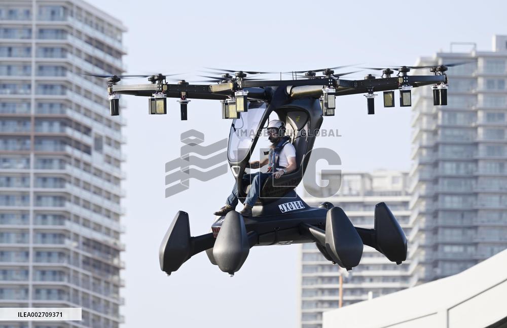 Flying vehicle's first flight in capital