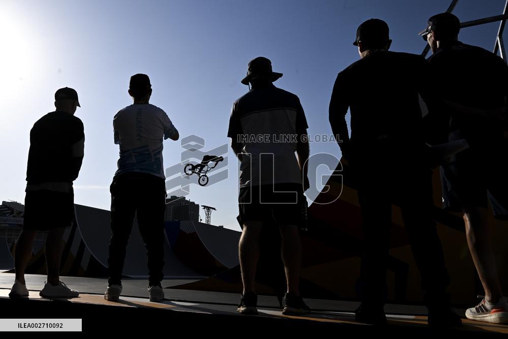 (SP)CHINA-SHANGHAI-OLYMPIC QUALIFIER SERIES SHANGHAI-CYCLING-BMX FREESTYLE (CN)