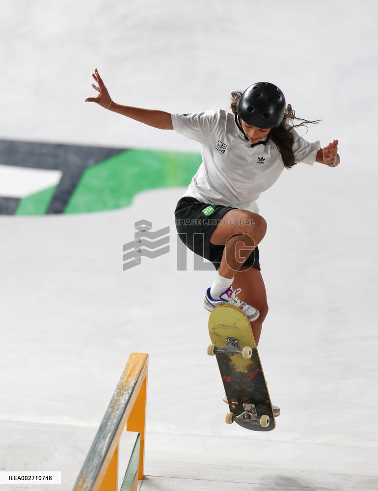(SP)CHINA-SHANGHAI-OLYMPIC QUALIFIER SERIES SHANGHAI-SKATEBOARDING-WOMEN'S STREET-PRELIMS (CN)