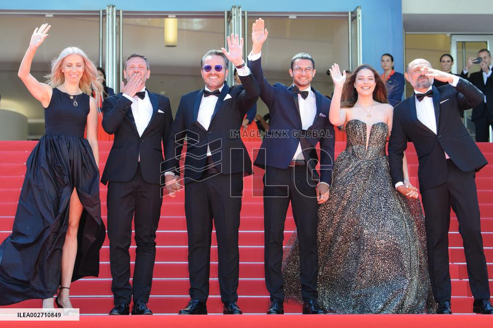 Cannes Three Kilometres To The End Of The World Red Carpet NG