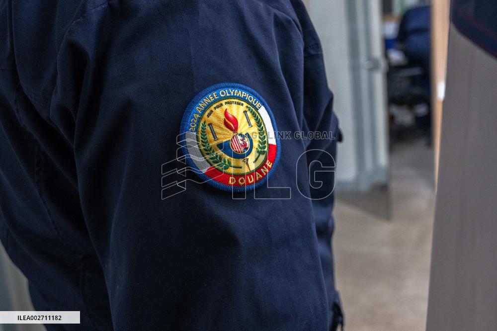 Thomas Cazenave Visits Customs Headquarters - Marseille