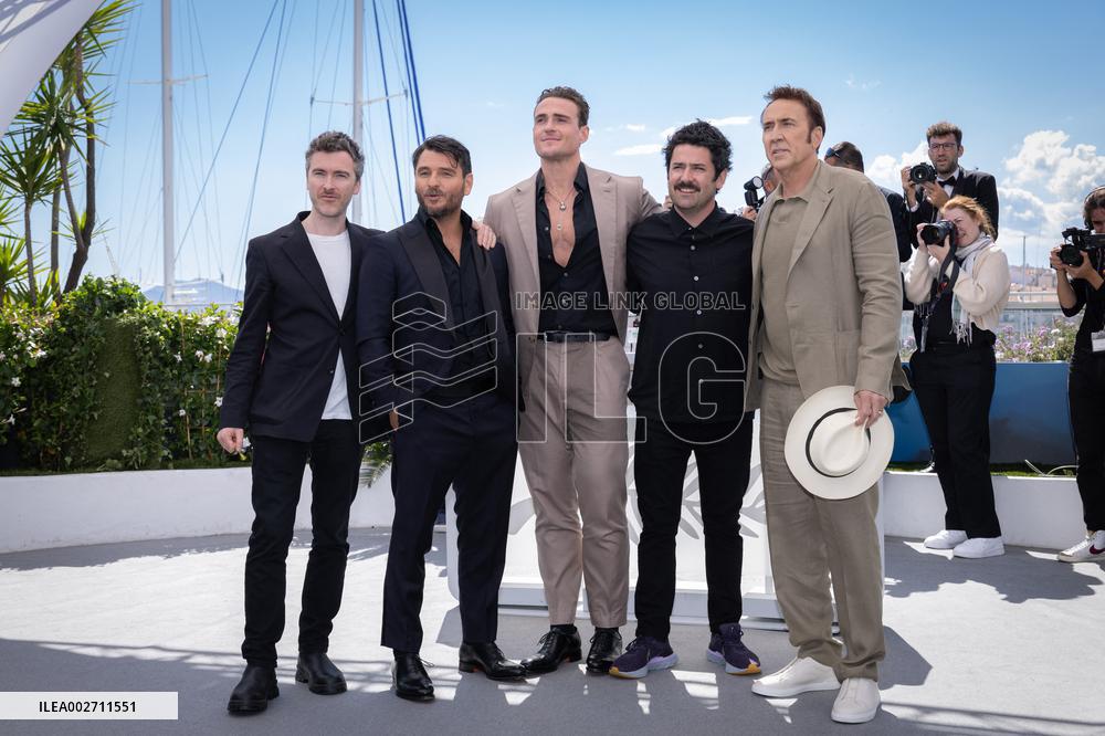 Cannes - The Surfer Photocall