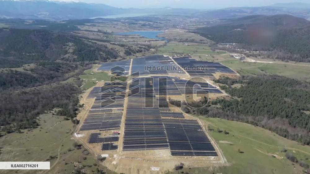 Türkiye's solar, wind power generation reaches new high in April: minister