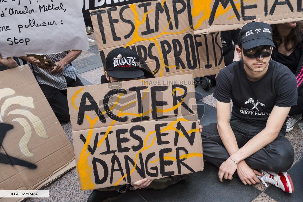 Protest Against ArcelorMittal, 2024 Olympics Partner - Toulouse