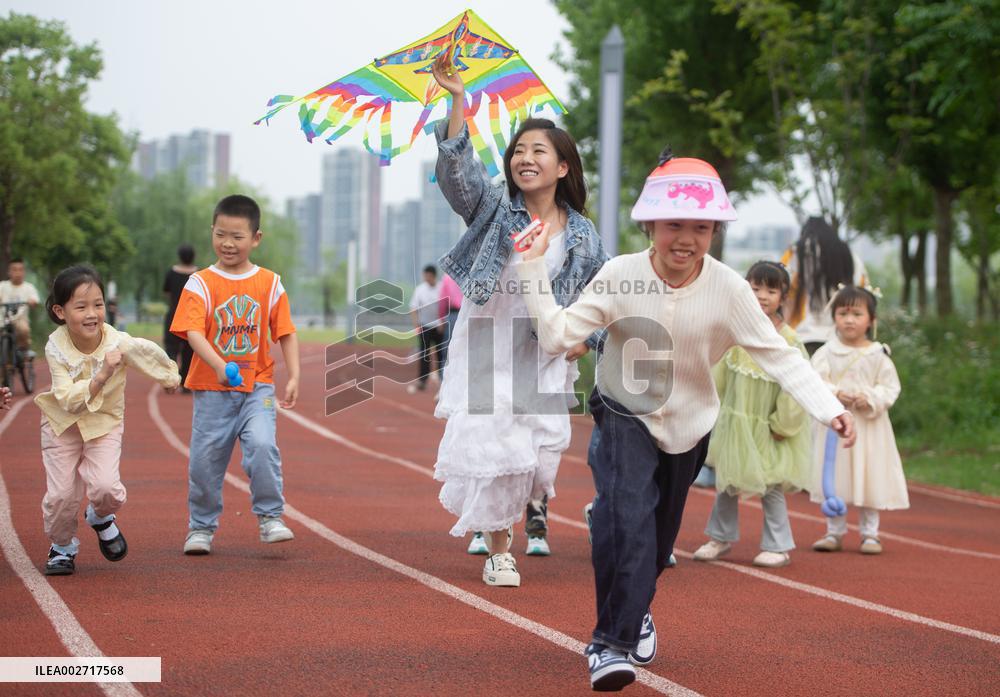ChineseToday | Teacher brings more possibilities to hearing-impaired children in central China's Hubei