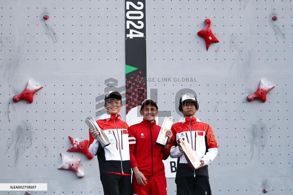 (SP)CHINA-SHANGHAI-OLYMPIC QUALIFIER SERIES SHANGHAI-SPORT CLIMBING-MEN'S SPEED (CN)