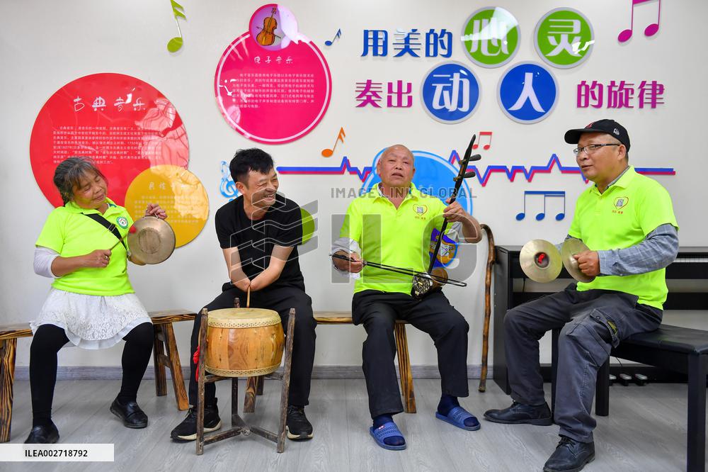 CHINA-HUNAN-LIUYANG-DISABLED MAN-NEW LIFE (CN)