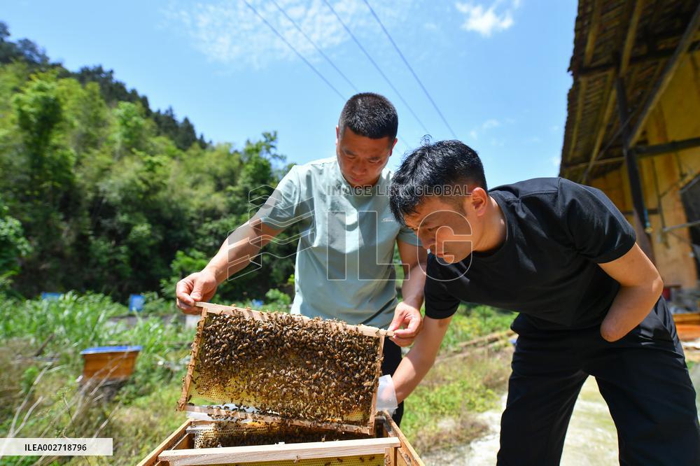 CHINA-HUNAN-LIUYANG-DISABLED MAN-NEW LIFE (CN)