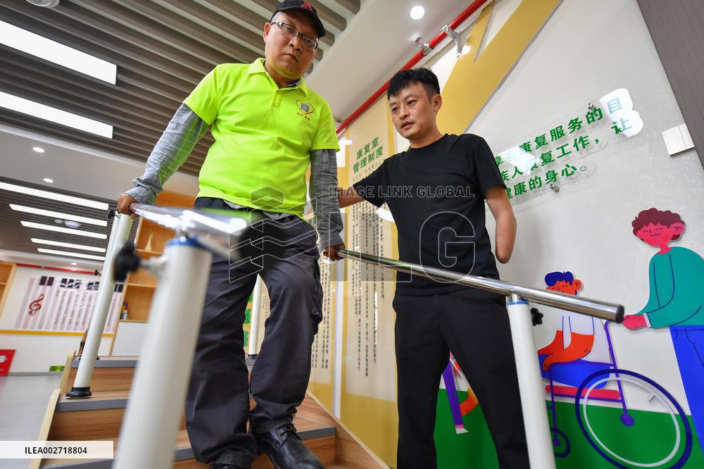 CHINA-HUNAN-LIUYANG-DISABLED MAN-NEW LIFE (CN)