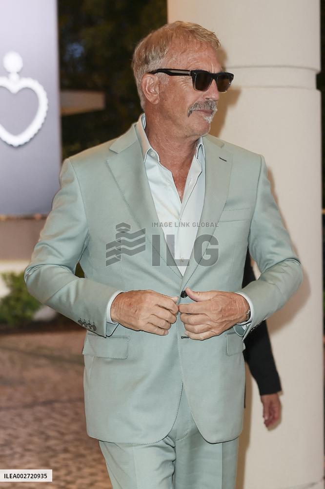 Cannes - Kevin Costner Exits The Martinez