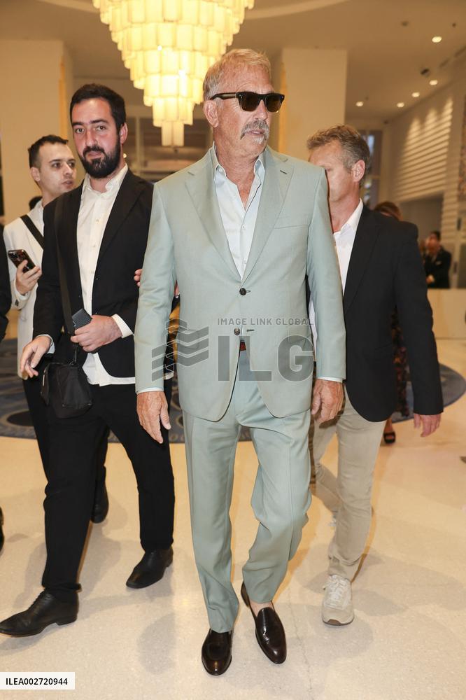 Cannes - Kevin Costner Exits The Martinez