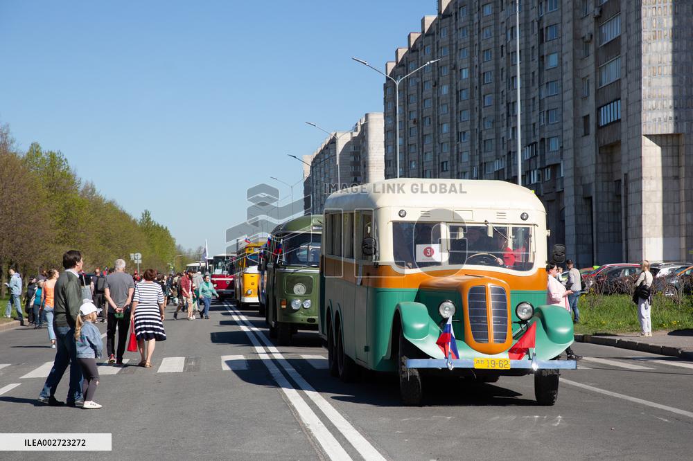 RUSSIA-ST. PETERSBURG-VINTAGE CAR SHOW