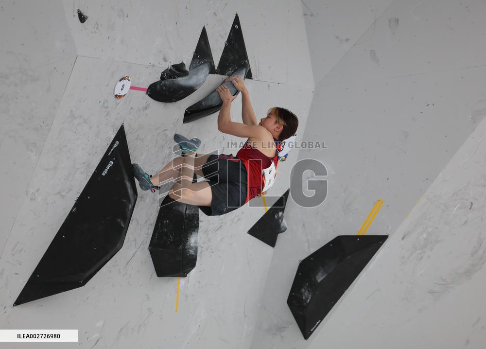 (SP)CHINA-SHANGHAI-OLYMPIC QUALIFIER SERIES SHANGHAI-SPORT CLIMBING-WOMEN'S BOULDER & LEAD-FINAL (CN)
