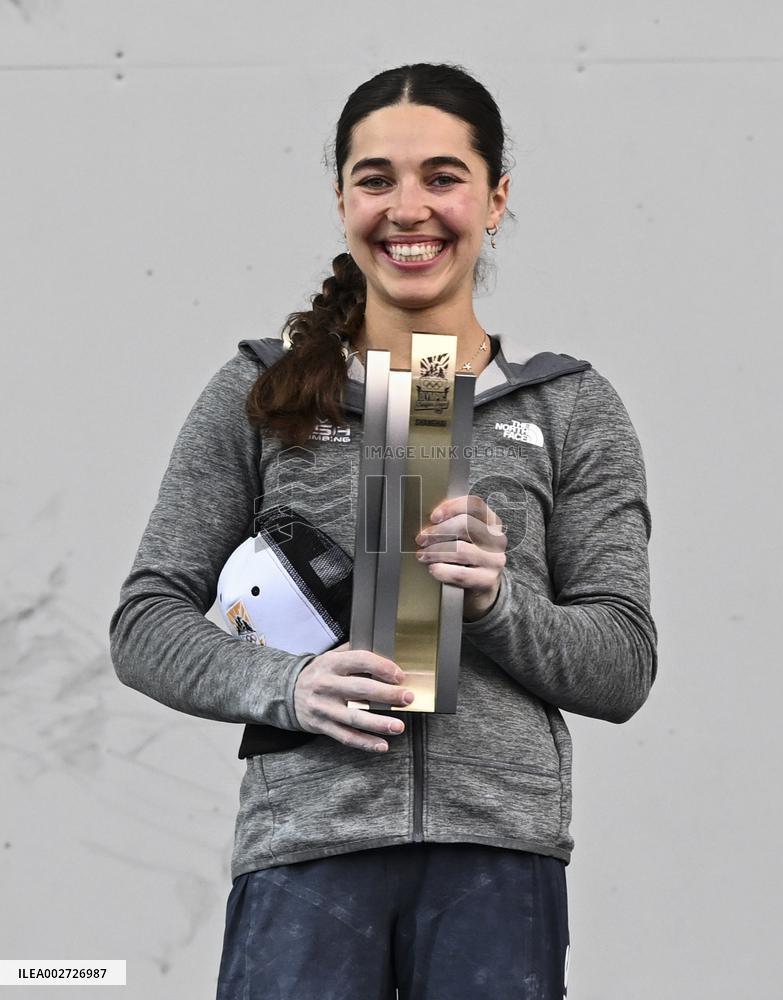 (SP)CHINA-SHANGHAI-OLYMPIC QUALIFIER SERIES SHANGHAI-SPORT CLIMBING-WOMEN'S BOULDER & LEAD-FINAL (CN)