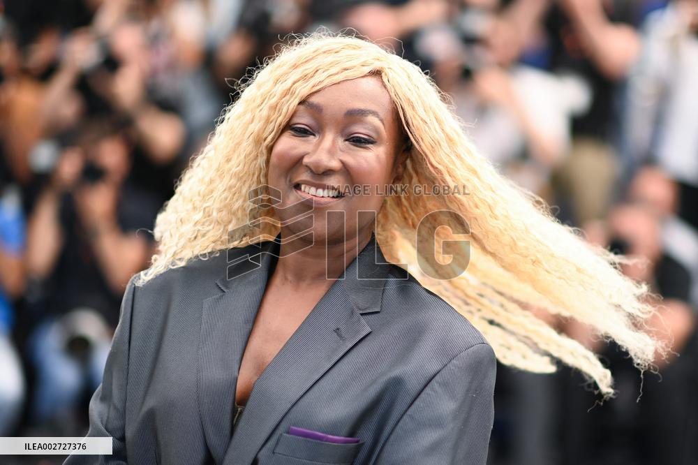 Cannes Les Femmes Au Balcon Photocall