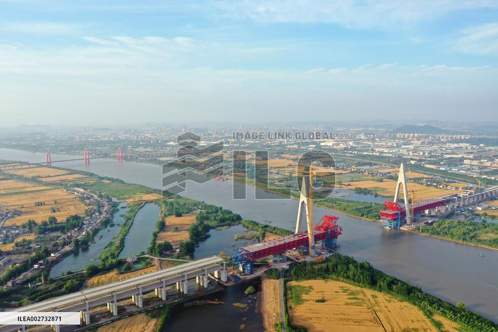 Ma'anshan Yangtze River Highway and Railway Bridge