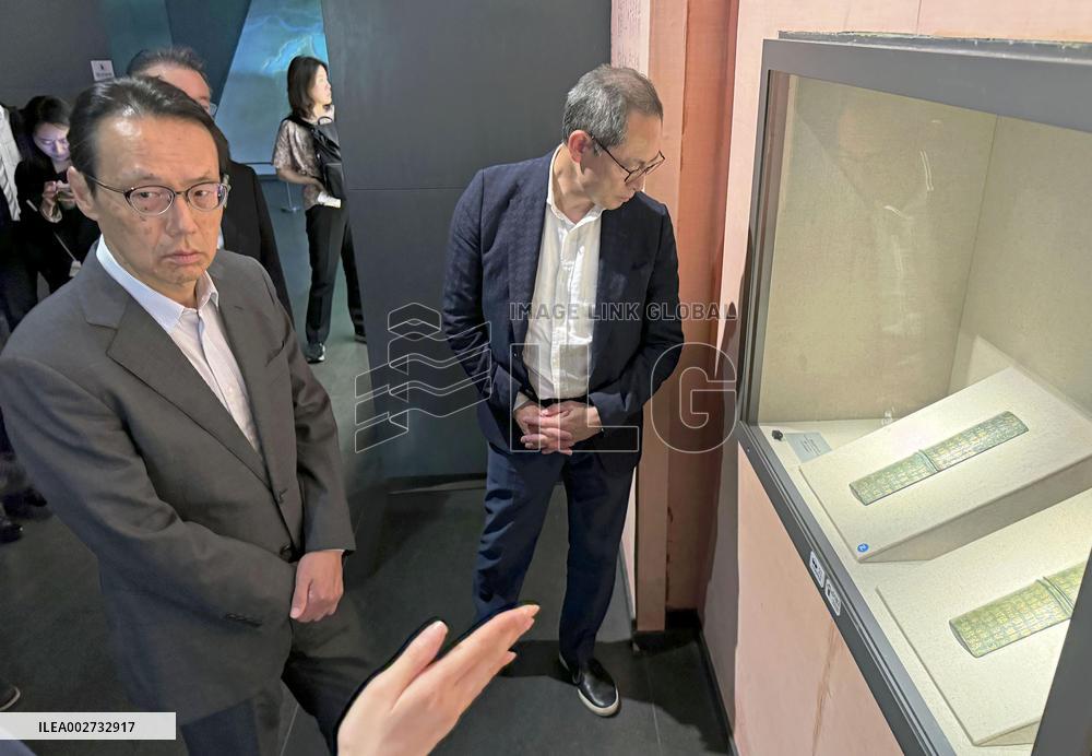 Japan envoy to China visits museum in Anhui Province