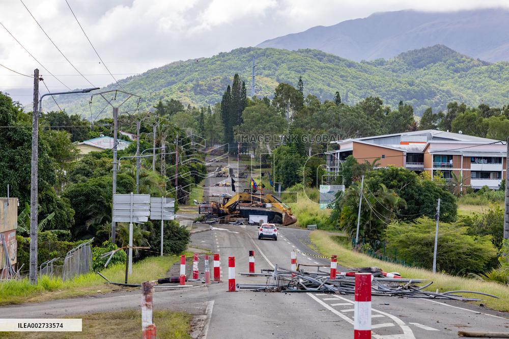 French Forces Launch 'Major Operation' To Open Route To Noumea