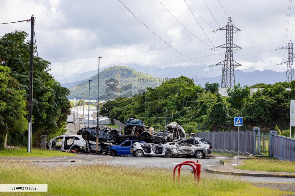 French Forces Launch 'Major Operation' To Open Route To Noumea