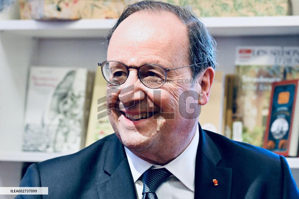 Francois Hollande Presents His Book 'Leur Europe' - Strasbourg