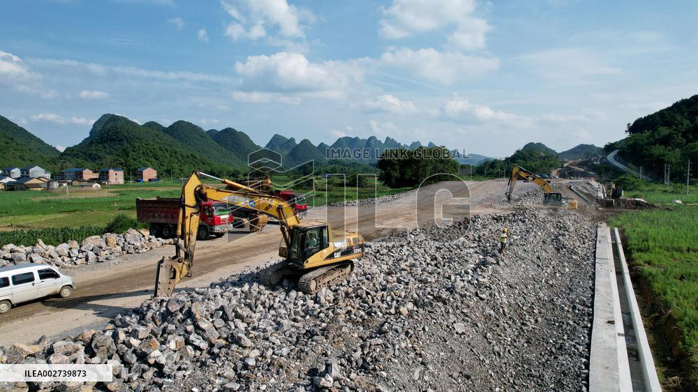 Highway Construction in Liuzhou