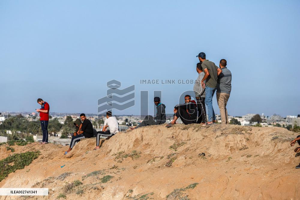 Humanitarian Aid Arrives Across New US Pier - Gaza