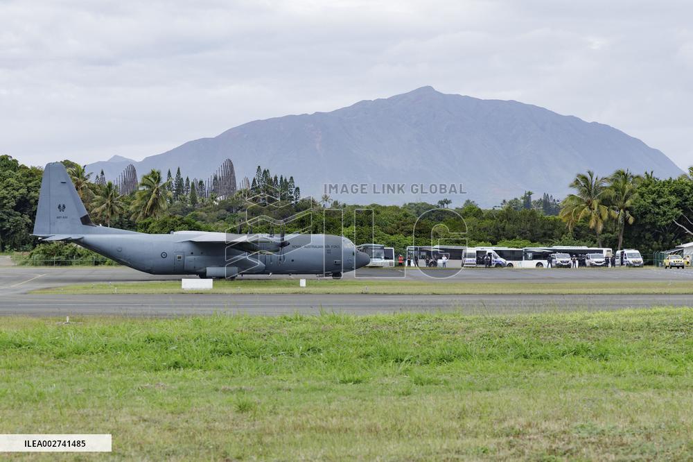 Australia And New Zealand Send Evacuation Flights Amid Unrest - Noumea