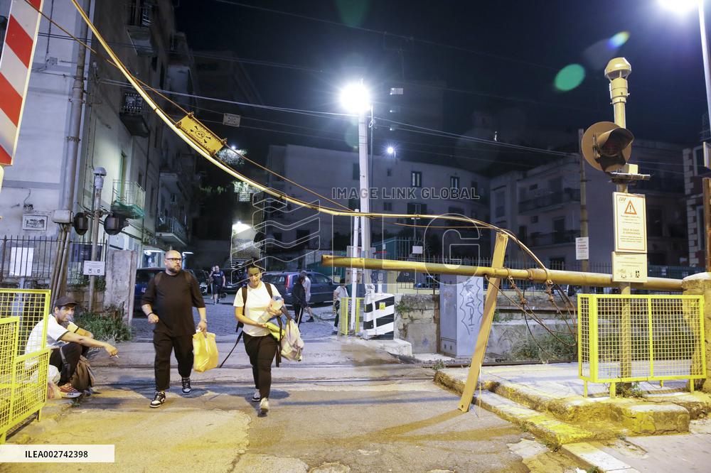 Dozens Of Earthquakes Felt In The Naples Region - Italy