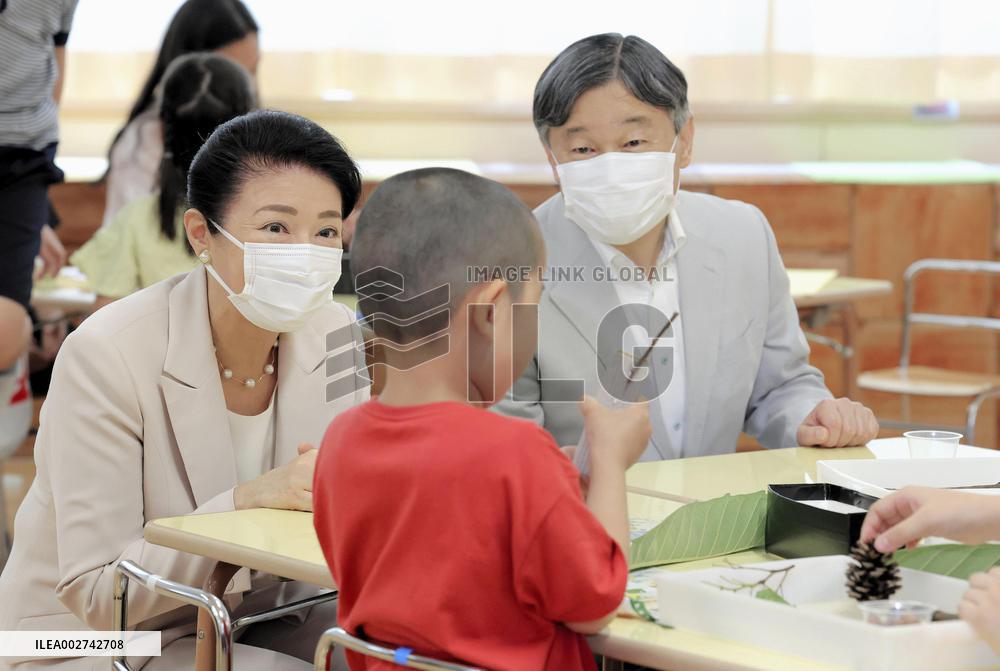 Japanese emperor, empress at kindergarten