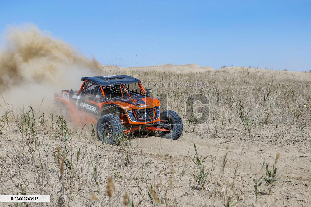 (SP)CHINA-XINJIANG-KASHGAR-TAKLIMAKAN RALLY-FIRST STAGE (CN)