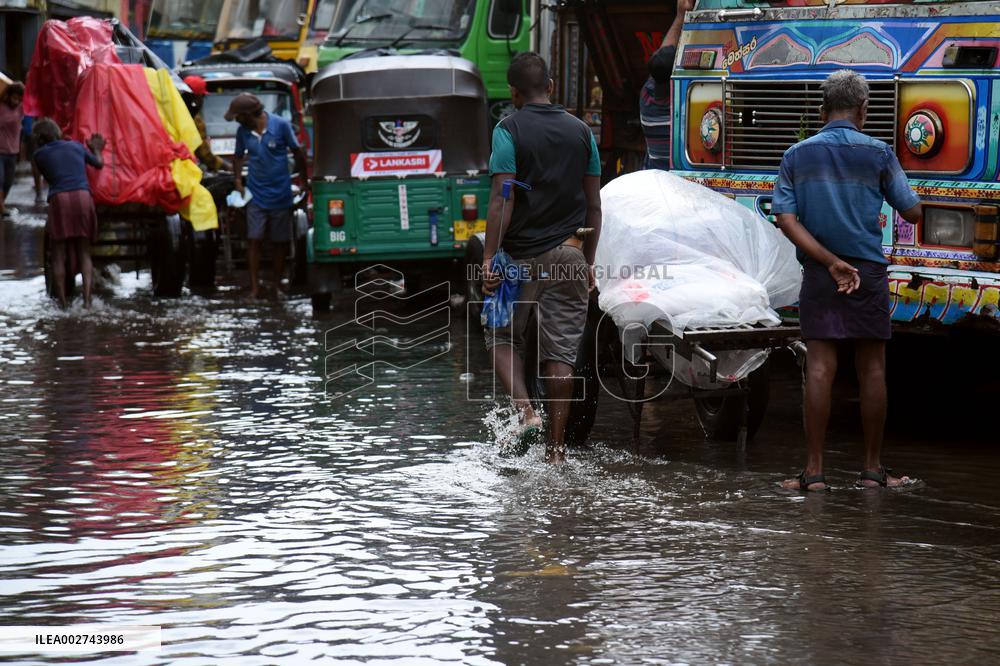 SRI LANKA-COLOMBO-ADVERSE WEATHER CONDITIONS